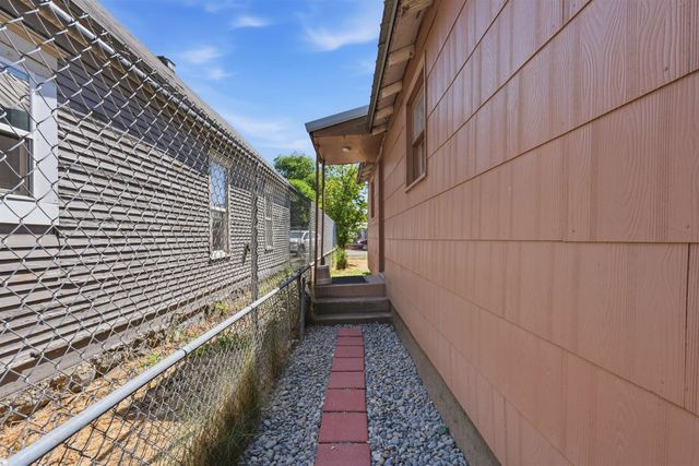 705 N Altamont St, Spokane, WA 99202