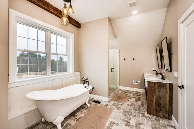 170 Nottingham Road, Deerfield, NH 03037