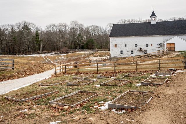 170 Nottingham Road, Deerfield, NH 03037