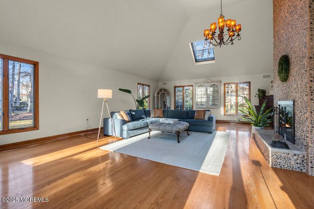 9 Lucas Lane, Millstone, NJ 08510