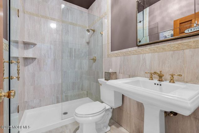 9 Lucas Lane, Millstone, NJ 08510