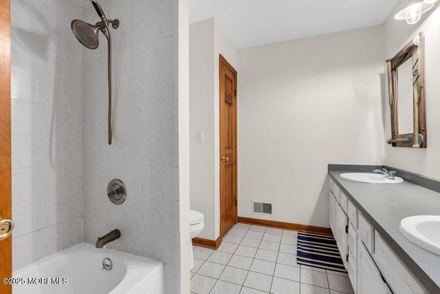 9 Lucas Lane, Millstone, NJ 08510