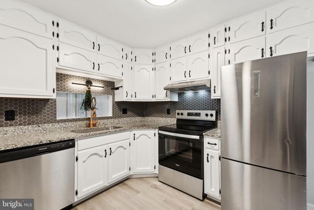 24530 HOLLYWOOD RD, Hollywood, MD 20636