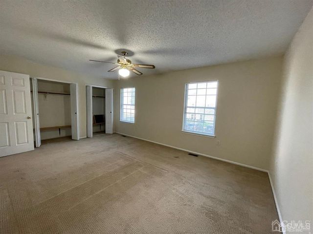 401 Hadleigh Lane, North Brunswick, NJ 08902
