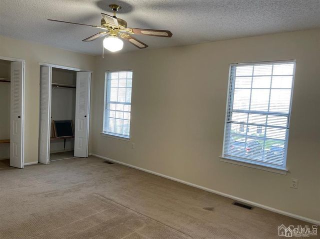 401 Hadleigh Lane, North Brunswick, NJ 08902