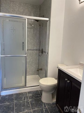 401 Hadleigh Lane, North Brunswick, NJ 08902