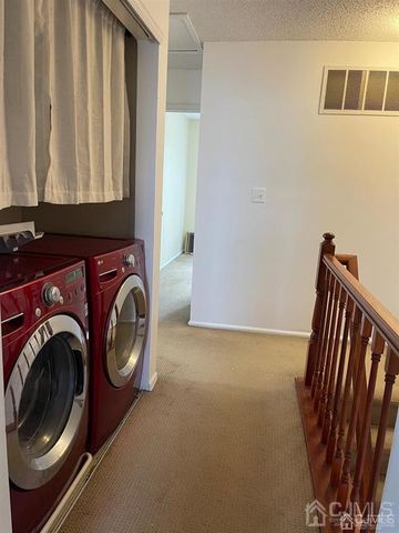 401 Hadleigh Lane, North Brunswick, NJ 08902