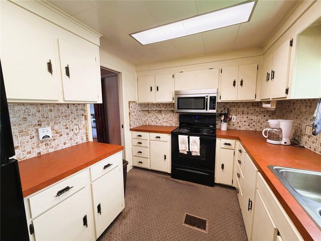 144 PALO VERDE DRIVE, Leesburg, FL 34748