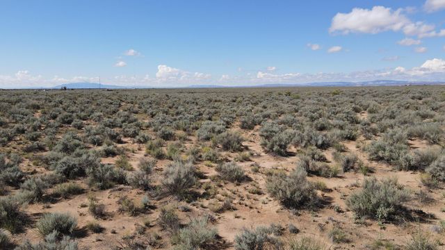 100 Olivas Road, Los Lunas, NM 87031