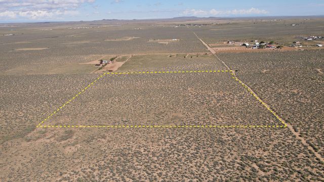 100 Olivas Road, Los Lunas, NM 87031
