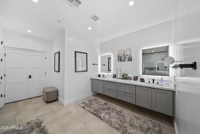 14002 N 67TH Place, Scottsdale, AZ 85254