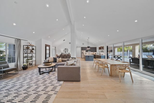 14002 N 67TH Place, Scottsdale, AZ 85254