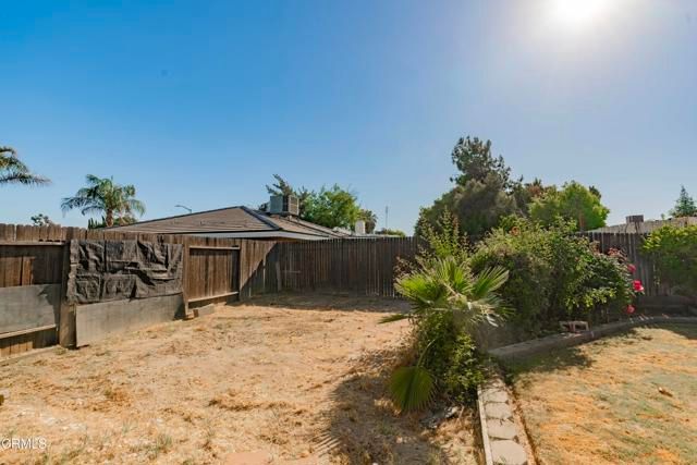 2804 Hempstead Lane, Bakersfield, CA 93309