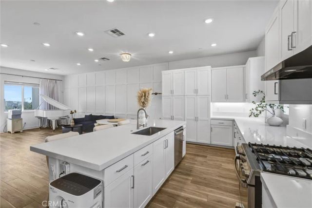 275 Sash, Irvine, CA 92618