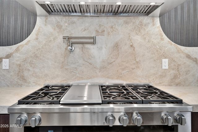 7615 N 22ND Place, Phoenix, AZ 85020