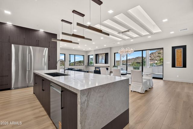 7615 N 22ND Place, Phoenix, AZ 85020