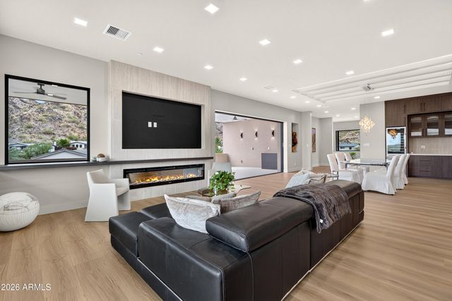 7615 N 22ND Place, Phoenix, AZ 85020