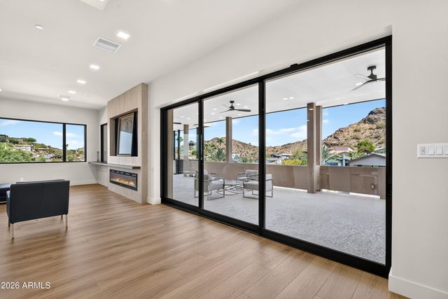 7615 N 22ND Place, Phoenix, AZ 85020