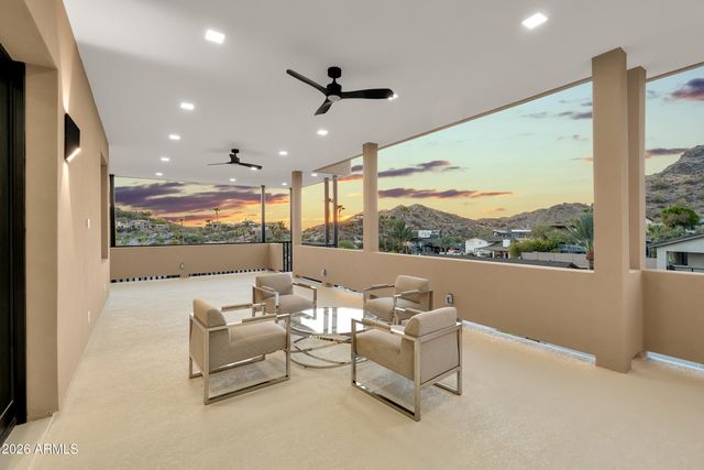 7615 N 22ND Place, Phoenix, AZ 85020