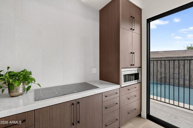 7615 N 22ND Place, Phoenix, AZ 85020