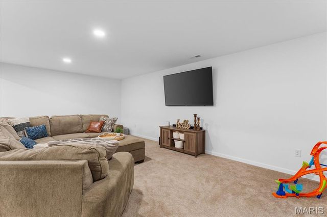 420 Foxtail Drive, Freeburg, IL 62243