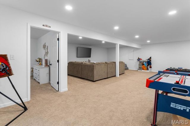 420 Foxtail Drive, Freeburg, IL 62243