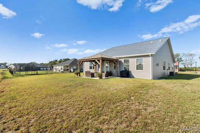 420 Foxtail Drive, Freeburg, IL 62243