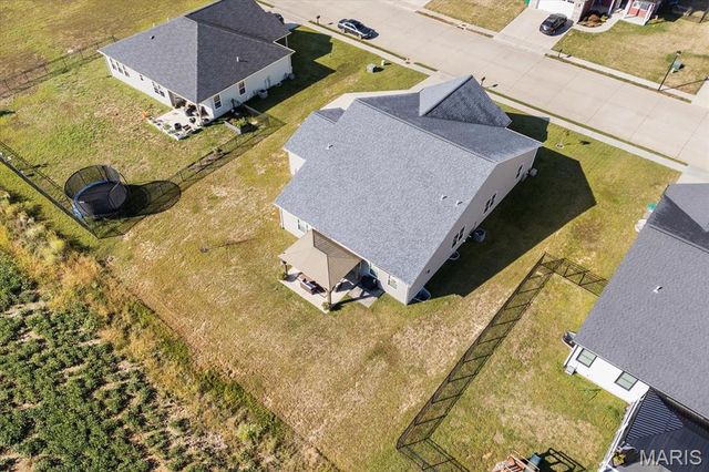 420 Foxtail Drive, Freeburg, IL 62243