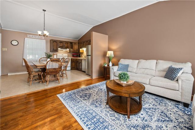 1906 Robin Way, Bethlehem City, PA 18018