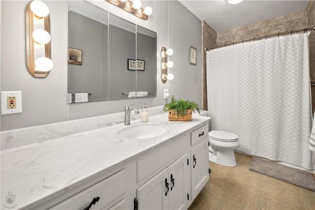 1906 Robin Way, Bethlehem City, PA 18018