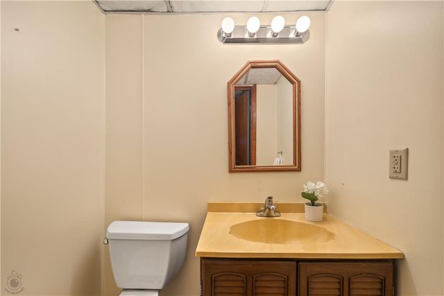 1906 Robin Way, Bethlehem City, PA 18018