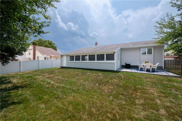 1906 Robin Way, Bethlehem City, PA 18018