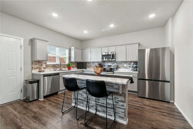 395 Worley Street, Huntsville, AR 72740