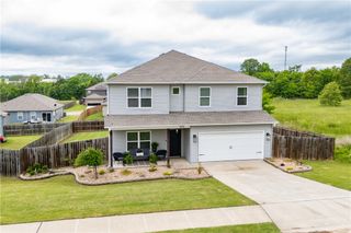395 Worley Street, Huntsville, AR 72740