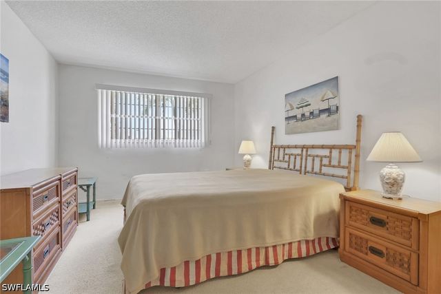 200 Forest Lakes BLVD 108, Naples, FL 34105