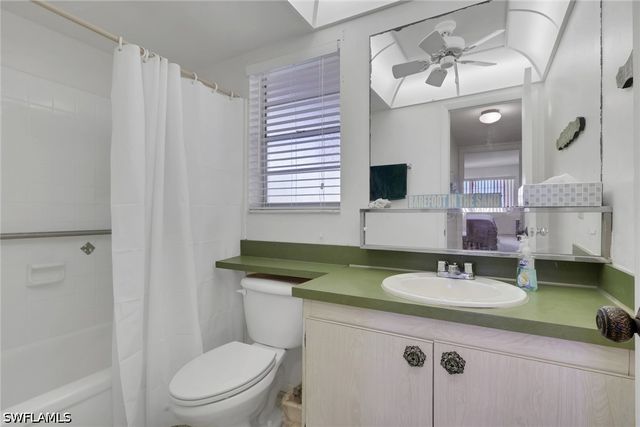 200 Forest Lakes BLVD 108, Naples, FL 34105
