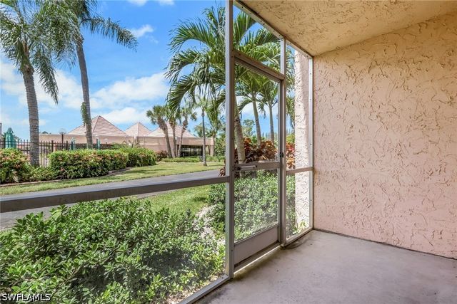 200 Forest Lakes BLVD 108, Naples, FL 34105