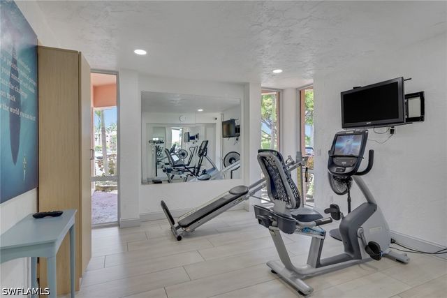 200 Forest Lakes BLVD 108, Naples, FL 34105