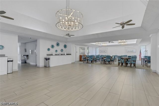 200 Forest Lakes BLVD 108, Naples, FL 34105