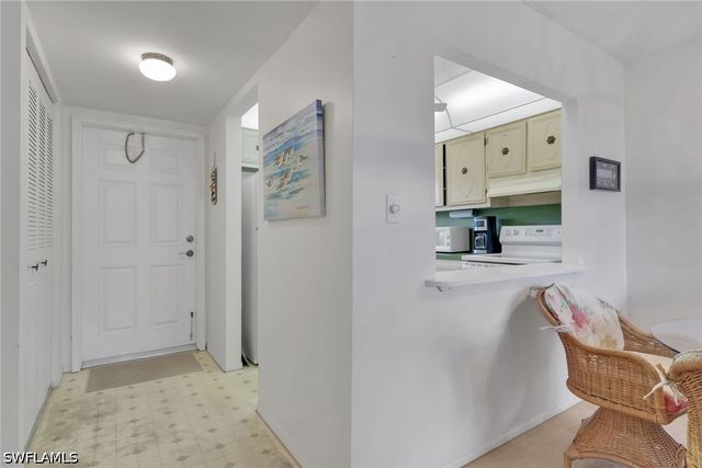 200 Forest Lakes BLVD 108, Naples, FL 34105