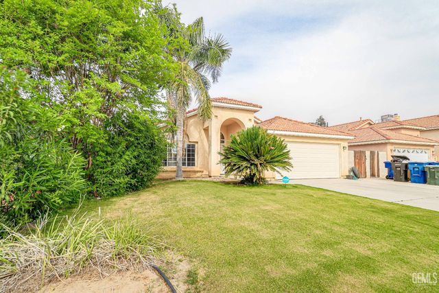 6208 Quaking Aspen Street, Bakersfield, CA 93313