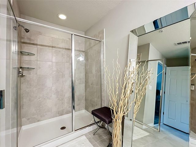 1084 PAVIA DRIVE, Apopka, FL 32703