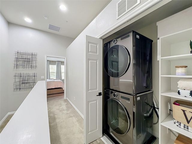 1084 PAVIA DRIVE, Apopka, FL 32703