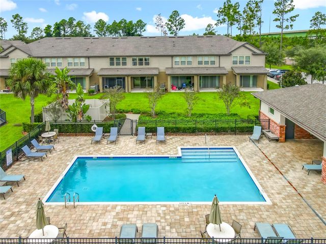 1084 PAVIA DRIVE, Apopka, FL 32703