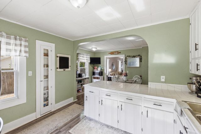 1021 West Street, Three Rivers, MI 49093