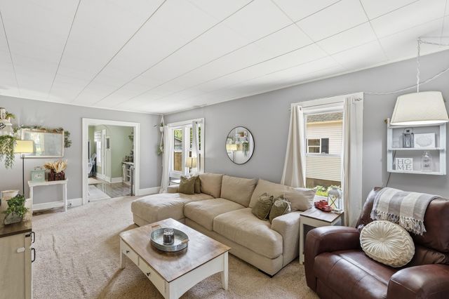 1021 West Street, Three Rivers, MI 49093