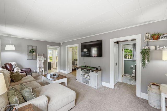 1021 West Street, Three Rivers, MI 49093