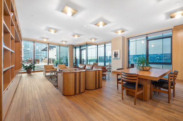 202 Nueces ST 1607, Austin, TX 78701