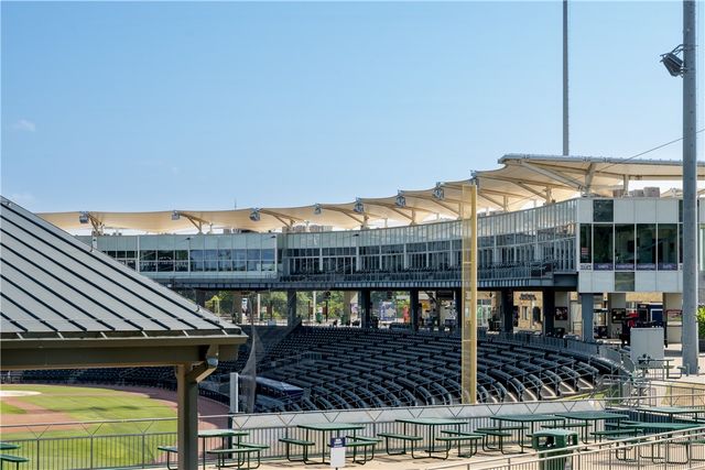 2556 Hay Meadow Street, Springdale, AR 72762