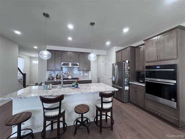 1434 Superior Drive, Milford, MI 48381